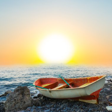sabah deniz maliyetle küçük tekne