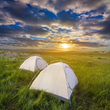 turistik tesis akşam kampta