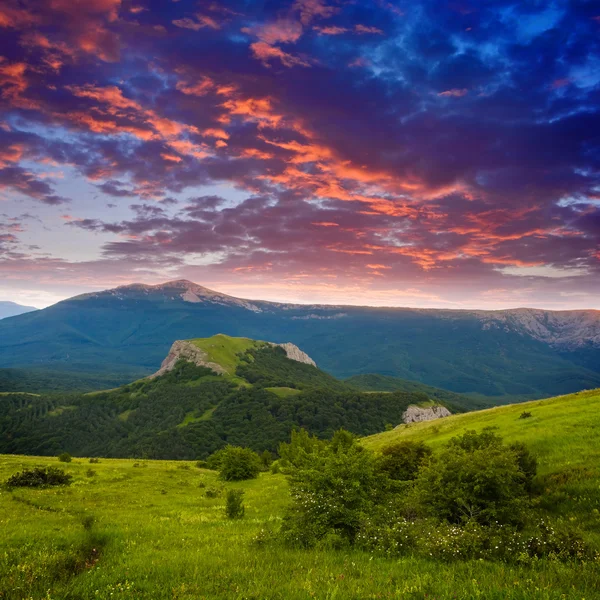 Evening mountain slope — Stock Photo, Image