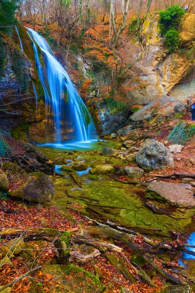 Cachoeira azul bonita — Fotografia de Stock