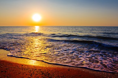 akşam deniz sahil sahnesi