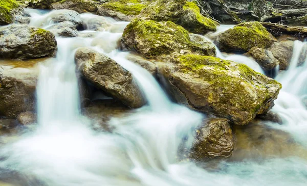 Small Waterfall Rushing Mountain River Natural Wild Travel Background — Stock Photo, Image