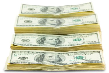 Beyaz arka planda izole edilmiş büyük bir deste dolar.
