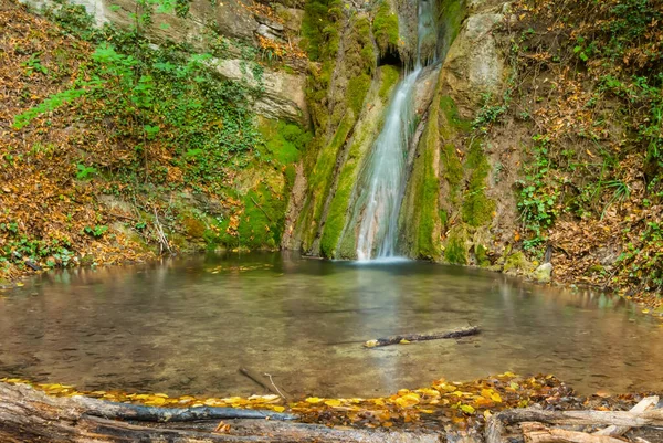 Small Waterfall Mountain River Falling Pool — Stock fotografie