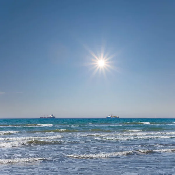 Sea Coast Cargi Ship Storm Sea Scape Sunny Day — Stock Photo, Image