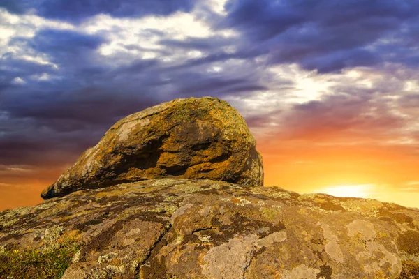 Heap Huge Stones Sunset — Stock Photo, Image