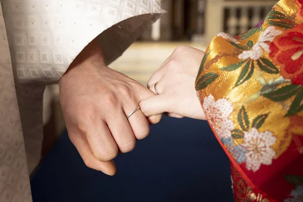 Als Ich Ein Hochzeitsfoto Machte Ging Ich Die Kapelle Kimono — Stockfoto