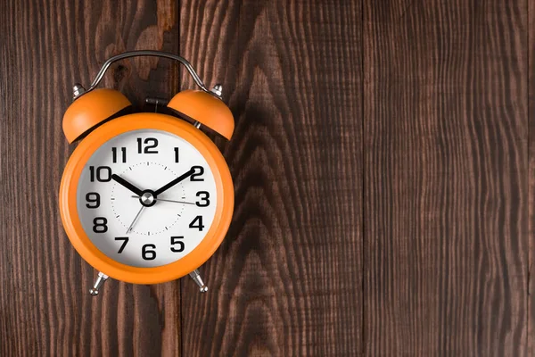 Orange Clock Wooden Background — Fotografia de Stock