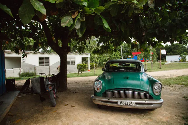 Classic Retro Vintage Car Cuba — Stock Photo, Image