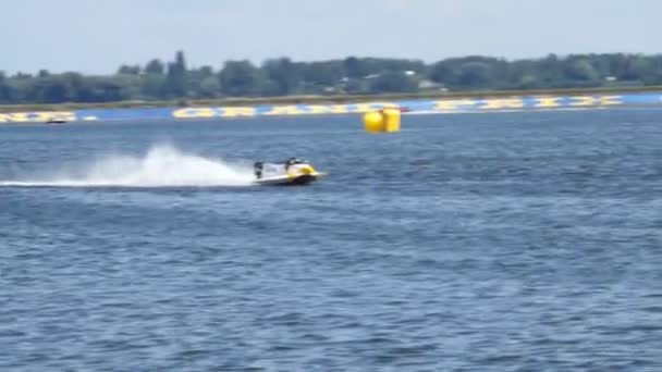 格兰披治大赛车公式 1 h2o — 图库视频影像