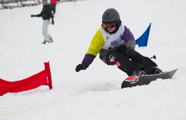 Campeonato de Kiev región en una tabla de snowboard — Foto de Stock