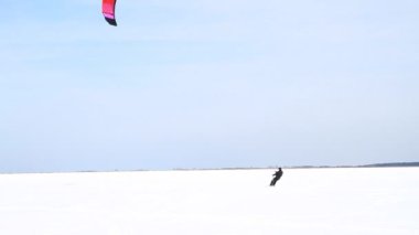 Kış snowkiting