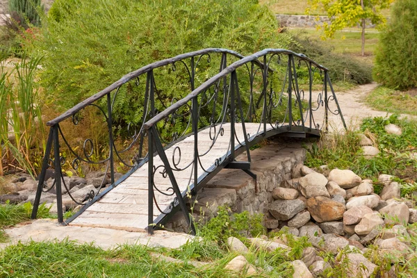 Mooie footbridge — Stockfoto