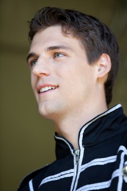 çekici bir adam profili