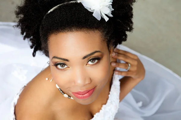 Beautiful Bride in the park — Stock Photo, Image