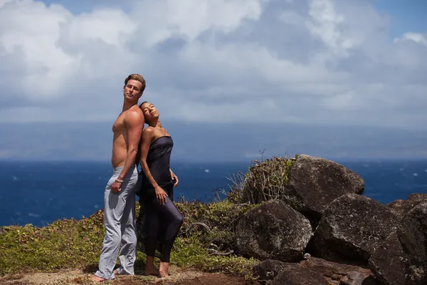 Belo casal no Paraíso — Fotografia de Stock