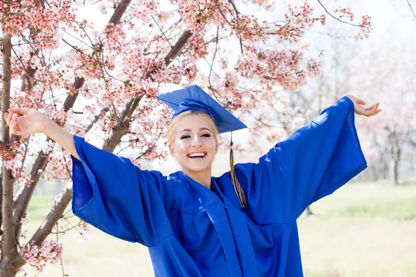 Muito jovem graduado — Fotografia de Stock