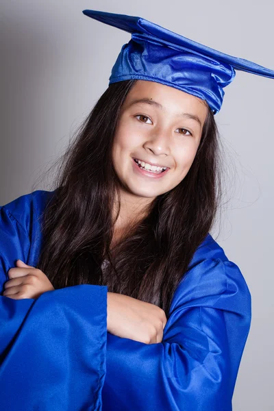 Feliz joven graduado — Foto de Stock