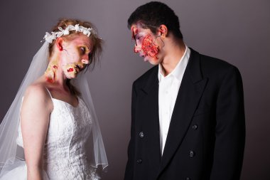 düğün günü zombi gelin ve damat