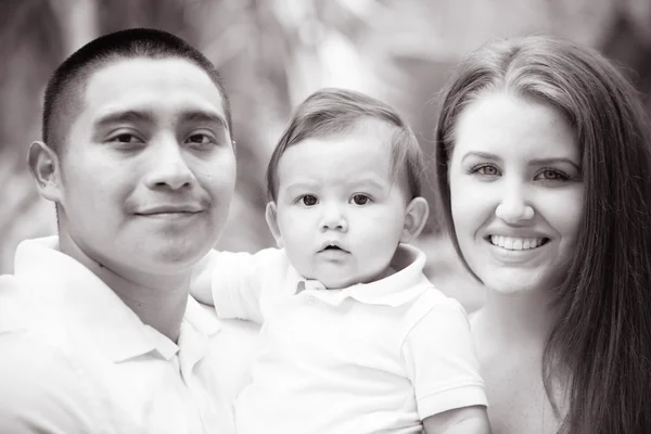 Mama Papa und Baby — Stockfoto