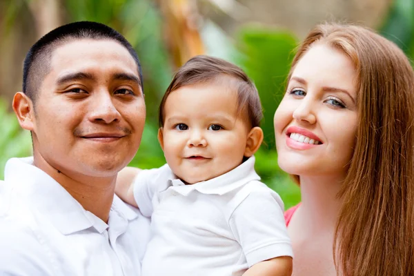 Mamma papà e bambino — Foto Stock