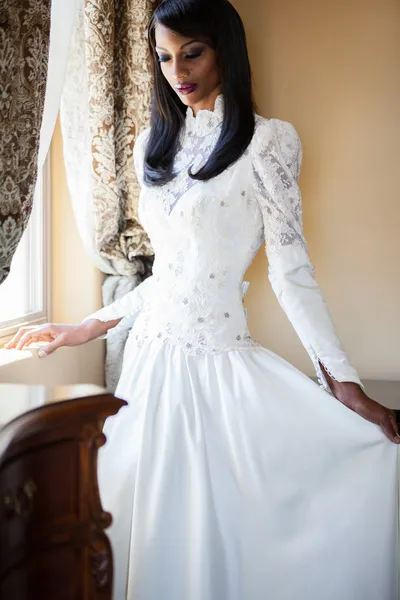 Beautiful young Bride — Stock Photo, Image