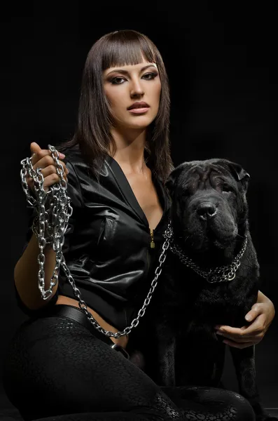 Mulher sexy com cão — Fotografia de Stock