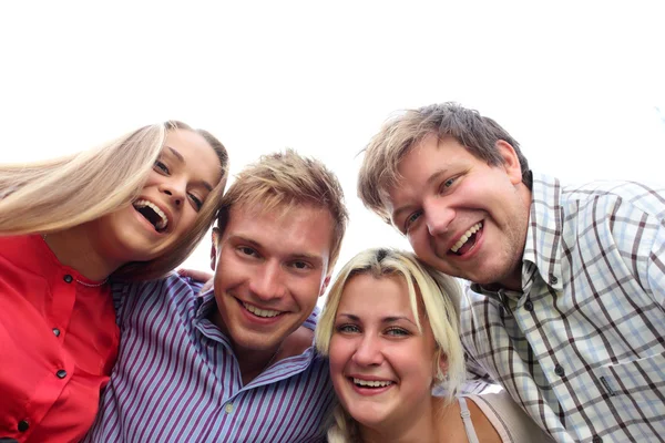 Portret van de close-up van jonge mannen en vrouwen lachen geïsoleerd op witte achtergrond — Stockfoto