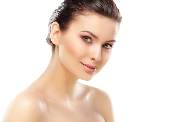 temiz bir cilt izole - güzel kadının Güzellik yüz