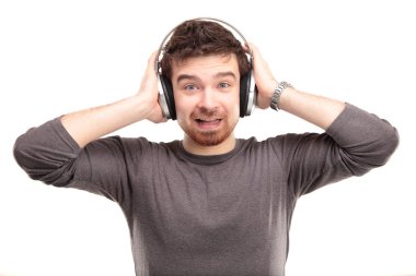 kulaklık şaşırmış genç adam