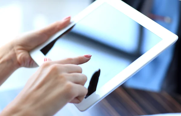 Businesswoman holding digital tablet — Stock Photo, Image