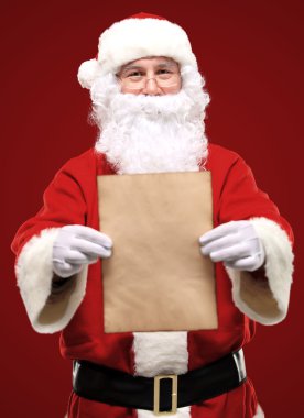Noel Baba Noel mektubu holding