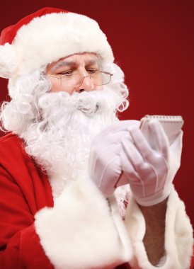 Noel Baba bir liste yazma