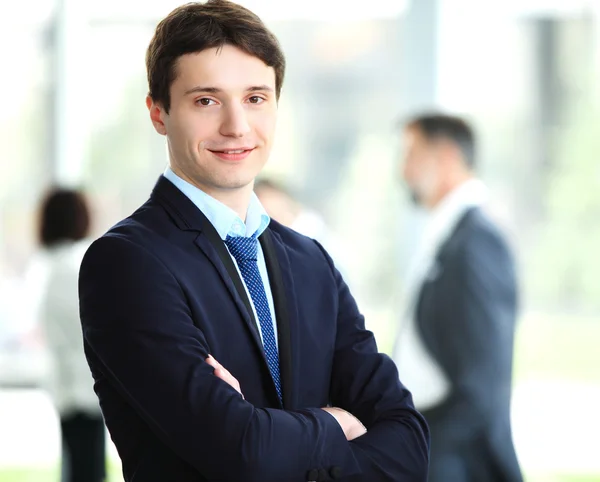 Schöner Geschäftsmann — Stockfoto