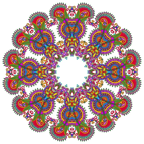 Kruhový krajkový ornament, kruhový ornamentální geometrický doily vzor — Stockový vektor