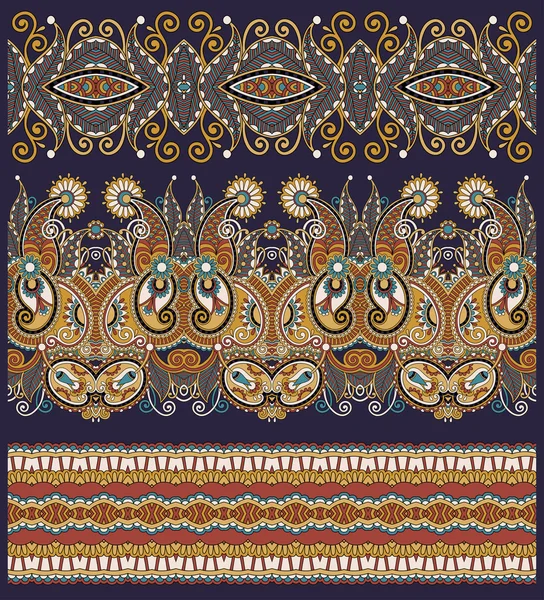 Бесшовные декоративные цветочные полоски — стоковый вектор