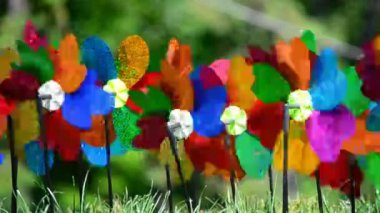 oyuncak yel değirmeni