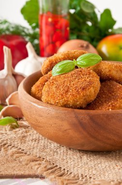 bir kase lezzetli taze pirzola