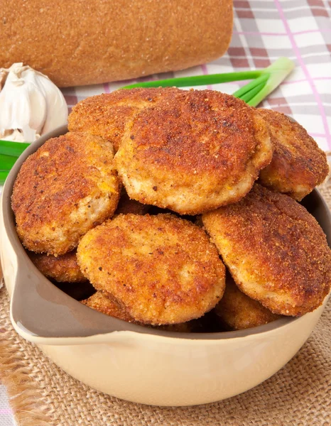 Fried cutlets in breadcrumbs — Stock Photo, Image