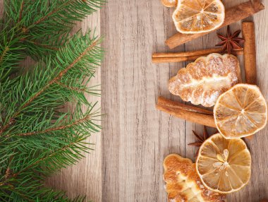 köknar ağacı ahşap zemin ile Noel dekorasyon