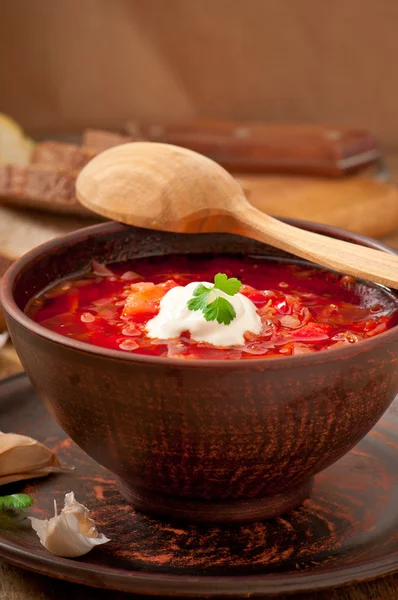 Ukrainian and russian national red soup borsch closeup — Stock Photo, Image