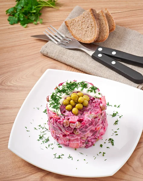 Salada com beterraba — Fotografia de Stock