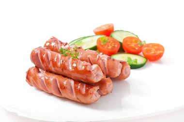 sosis ızgara ve salata