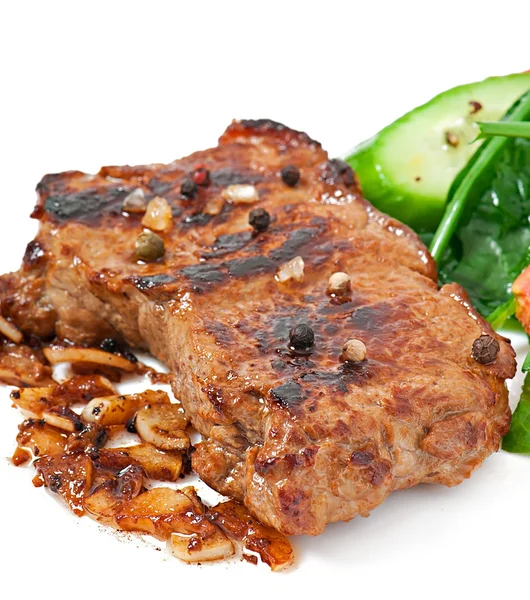 Grilovaný steak a zelenina — Stock fotografie