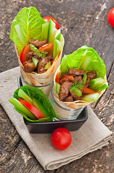 Tortilla wraps with meat — Stock Photo, Image