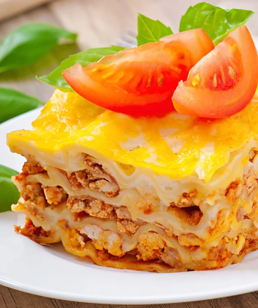 Klasické lasagne bolognese omáčka — Stock fotografie