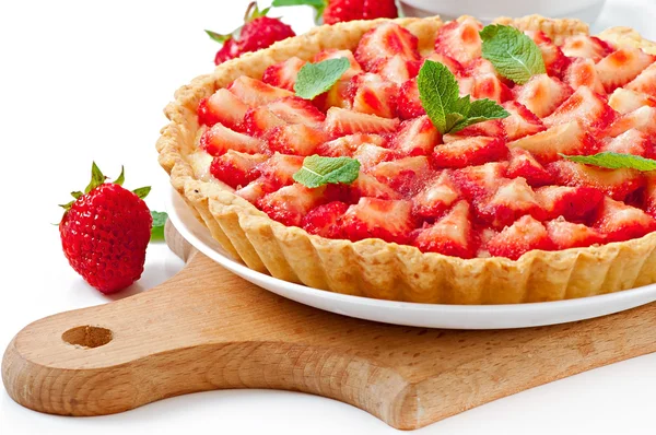 Tarte aux fraises avec crème anglaise — Photo