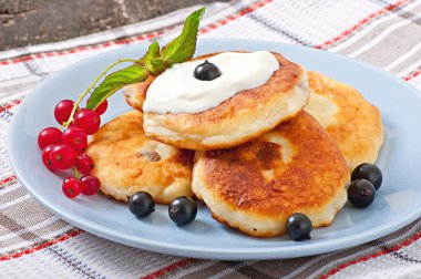 Cheesecakes çilek ile