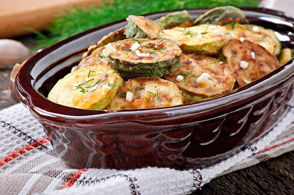 Fried zucchini in an ceramic bowl — Stock Photo, Image