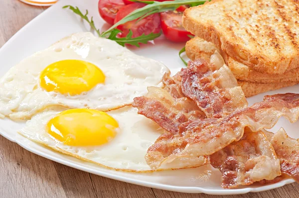 Pequeno-almoço inglês — Fotografia de Stock